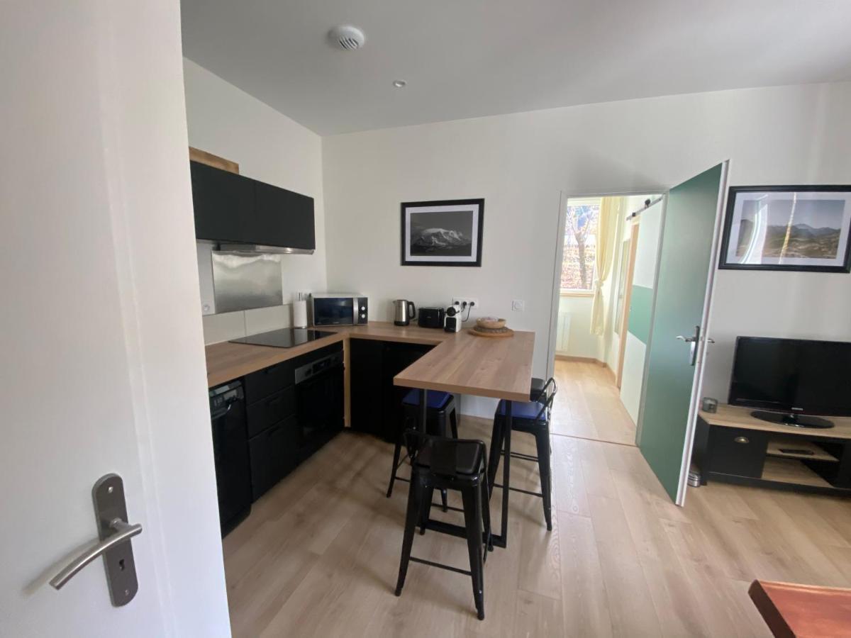 Apartament Le Cote Cour Barcelonnette Zewnętrze zdjęcie